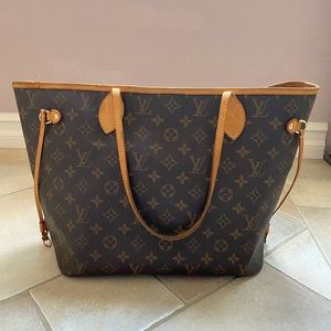Louis Vuitton Monogram MM Neverfull tote